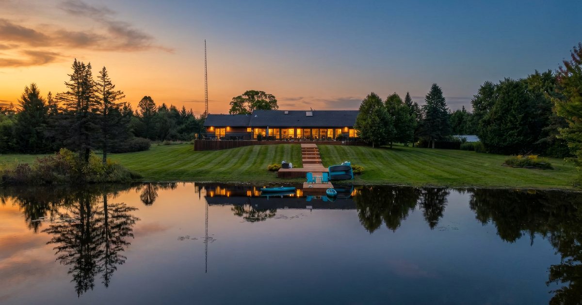985 Valens Road, Rockton · Flamborough